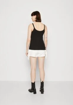 ARKET Top - Black -Arket UK Sales Store 07e777fc006046f6964713fd1a9f2b46