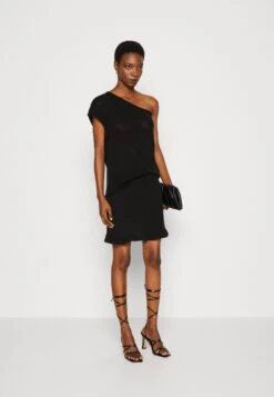 ARKET Print T-Shirt - Print T-Shirt -Arket UK Sales Store 0809241514e04a88bda34d064632a702