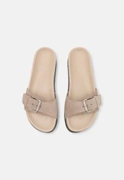 ARKET Slippers - Cappucino/Beige -Arket UK Sales Store 0970ce2d97734c779c328f5aeb1a85fc
