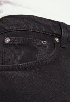 ARKET Relaxed Fit Jeans - Relaxed Fit Jeans -Arket UK Sales Store 17fe2ac0f8df4a6d981acf7279f5bb08