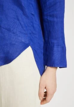 ARKET Button-Down Blouse - Deep Blue -Arket UK Sales Store 181c77e30f234309a12c92d7b2643728