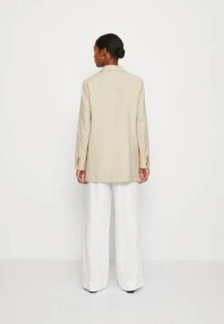 ARKET Short Coat - Sand -Arket UK Sales Store 1e7fae7e4b144947af943ffd3a3637ed