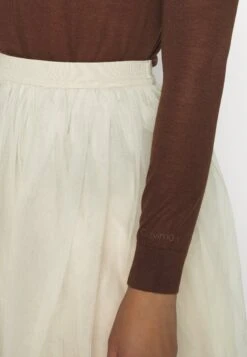 ARKET Pleated Skirt - Beige Dusty Light -Arket UK Sales Store 20b3976b8f23466383d187750395d014