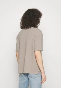 ARKET Tibro - Shirt - Mole -Arket UK Sales Store 2735ea9811af40f6a7bd374cd2706b1f