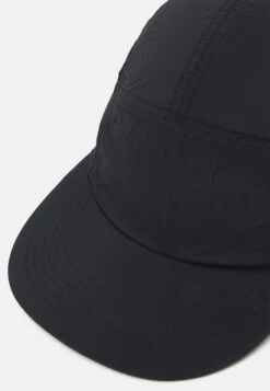 ARKET Cap - Black -Arket UK Sales Store 2a8784645ff746d5ab09203e3ffd4481