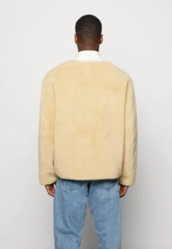 ARKET Winter Jacket - Off-White 8 ARKET Winter Jacket - Off-White -Arket UK Sales Store 379b893147424ff7b360b7daaa1fe356