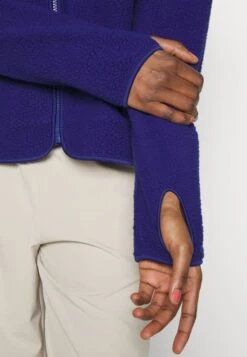 ARKET Fleece Jacket - Blue -Arket UK Sales Store 3c1fcf05a7bf4ceca77e723ea90f9402