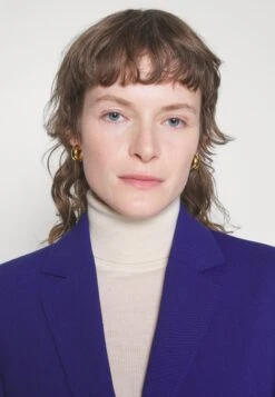 ARKET Short Coat - Strong Blue -Arket UK Sales Store 3c64b6a3faaa49db99e36bd508de6186