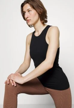 ARKET Top - Black -Arket UK Sales Store 3ddc1c4b1d714c77845242c5704adc8a