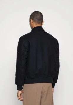 ARKET Light Jacket - Navy -Arket UK Sales Store 3f77184f7087498cad40d293ffe06c6a