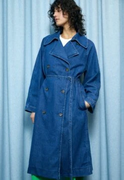 ARKET Trenchcoat - Blue -Arket UK Sales Store 40c30edab1984d268a4355a98f901705
