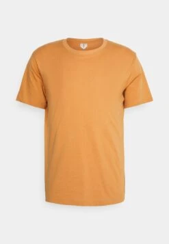 ARKET Basic T-Shirt - Dusty Orange -Arket UK Sales Store 47c455afd70d43159e456fe5910d0803