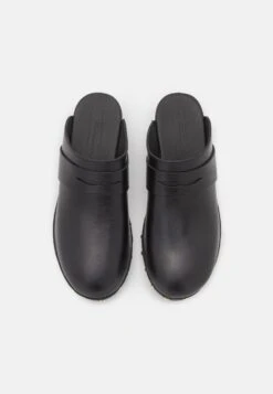 ARKET Clogs - Black -Arket UK Sales Store 4dacafef8c414a86bcf44d4529b98af3