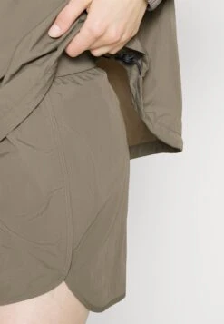 ARKET Light Shorts - Sports Shorts - Dark Beige/Grey -Arket UK Sales Store 4fc0275f008849fb9a912bb76275cded