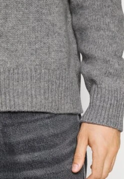 ARKET Jumper - Grey Melange 11 ARKET Jumper - Grey Melange -Arket UK Sales Store 58ba3bf71cf7412e9c975b1aeb5f2c64