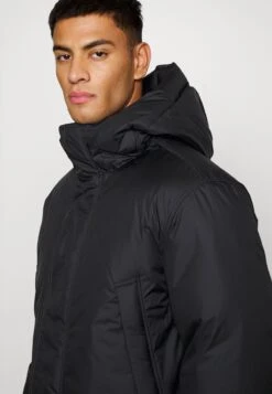 ARKET Down Coat - Black -Arket UK Sales Store 58e58bb94f49429ea57de12375d4e44f