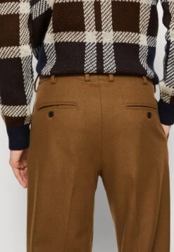 ARKET Trousers - Beige -Arket UK Sales Store 62c2f1e2b013451a946852092a9a32b9