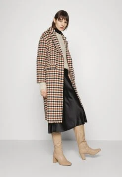 ARKET A-Line Skirt - Black 9 ARKET A-Line Skirt - Black -Arket UK Sales Store 63df84fa2b7a4235b7a9434c3500ea90