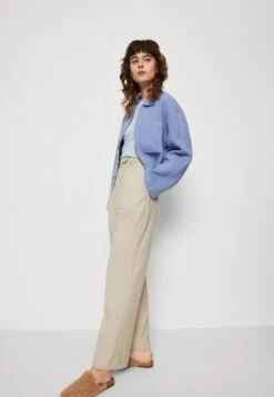 ARKET Trousers - Sand -Arket UK Sales Store 65083e0200cd40e3bb99db47b14eb5e1