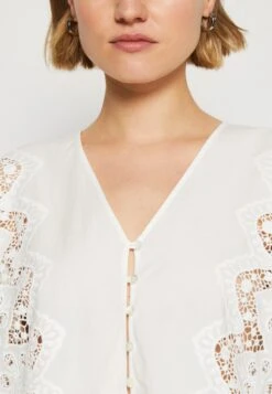 ARKET Blouse - White 11 ARKET Blouse - White -Arket UK Sales Store 6bd42ab1ca244bd39edc36be2bfd9547