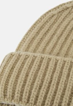 ARKET Unisex - Beanie - Camel -Arket UK Sales Store 75adb61bfce64b52b7d8437ebd2e0f1b