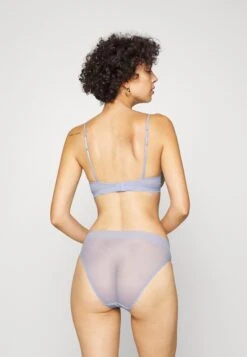 ARKET Briefs - Dove Blue -Arket UK Sales Store 8394a56b7e1542a085a302a97f8ffdb4