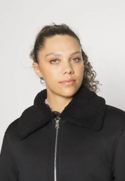 ARKET Fleece Jacket - Black -Arket UK Sales Store 83acaf2b85dd44df8cc36d57450b15fc