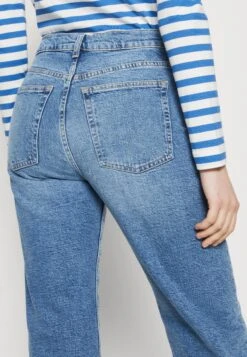 ARKET Straight Leg Jeans - Blue -Arket UK Sales Store 8844b9d035f247d5a6d33bea1ad32d48