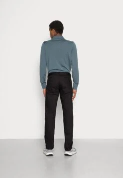 ARKET Straight Leg Jeans - Black -Arket UK Sales Store 8dc634cbee11481884b1a94b8be660a7