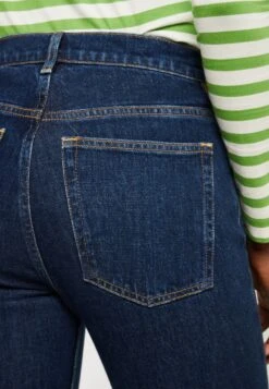 ARKET Flared Jeans - Blue 11 ARKET Flared Jeans - Blue -Arket UK Sales Store 902a9a61481e4667a4855991786038a9