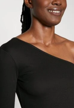 ARKET Sleek- Long Sleeved Top - Black 9 ARKET Sleek- Long Sleeved Top - Black -Arket UK Sales Store 9f1f53ab7165454ea4ef504dbdd45829