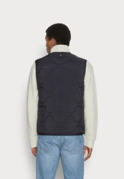 ARKET Waistcoat - Black -Arket UK Sales Store a592817e18504ec2acf87711eee557b5