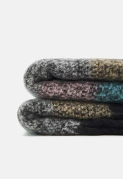 ARKET Scarf - Turquoise -Arket UK Sales Store a76a94e5113c44fd97524053448eb8f3