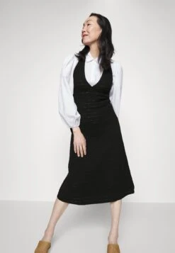 ARKET Day Dress - Black -Arket UK Sales Store b28b7204fa6b4b39bfd89bdcf3b47d1b