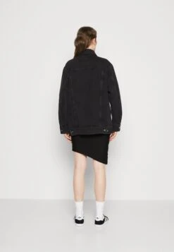 ARKET Short Coat - Black -Arket UK Sales Store bb5b9b19d7304ec5911b57e9b57d8f95