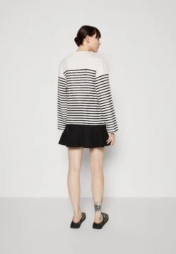 ARKET Long Sleeved Top - Off White Stripe -Arket UK Sales Store beac9fff7b5044689ddcb1533748341a