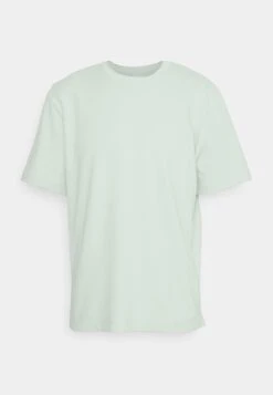 ARKET Basic T-Shirt - Green -Arket UK Sales Store c6b67b4f071d4508abefb32fe5bd77d9