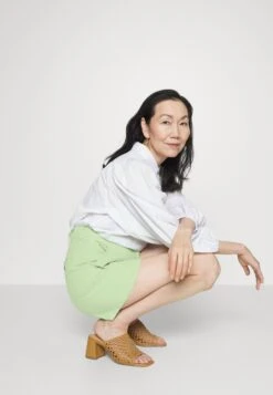 ARKET Shorts - Lime -Arket UK Sales Store cde25864aed34ff599c347c02549ca48