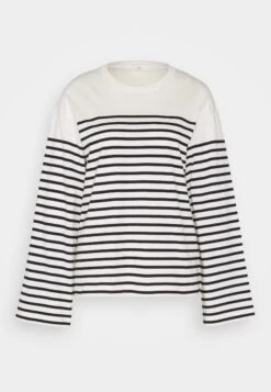 ARKET Long Sleeved Top - Off White Stripe -Arket UK Sales Store d9975dfa1b54431b8c050b65f925a8cc