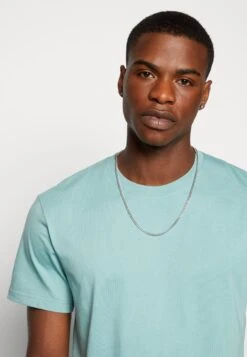 ARKET Malte - Print T-Shirt - Teal -Arket UK Sales Store e5b026d3dcd842a9b37897806781e7ba