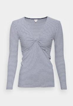 ARKET Long Sleeved Top - Blue -Arket UK Sales Store eb03012d2f254253a8b723c2329c1956