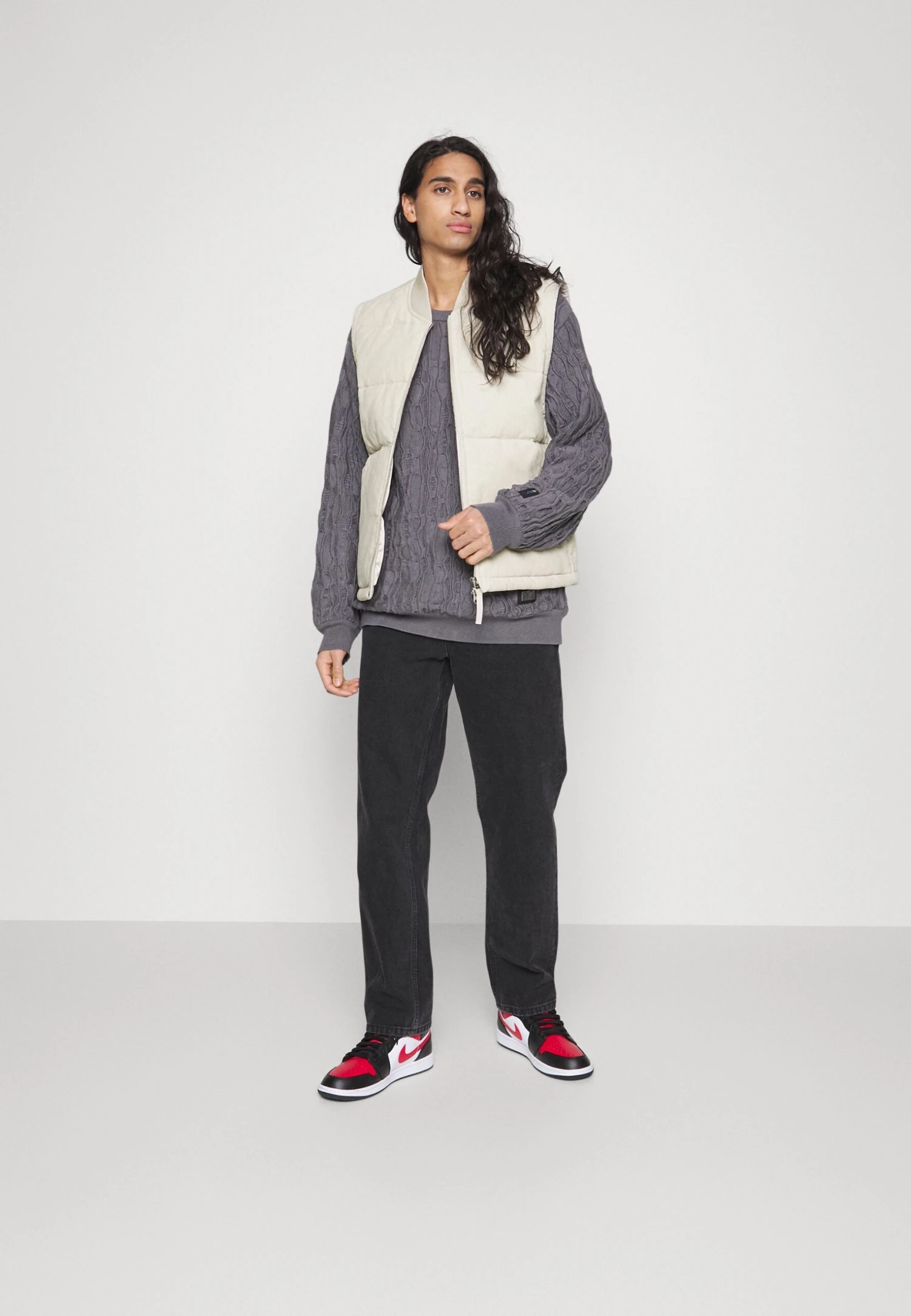 ARKET Waistcoat - Dusty Beige 2 ARKET Waistcoat - Dusty Beige - Image 2