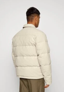 ARKET Light Jacket - Beige -Arket UK Sales Store ef4995a36d0240a7b13bf98b18577629