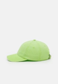 ARKET Cap - Green -Arket UK Sales Store f1155dc718c542ab875d3034775274a4