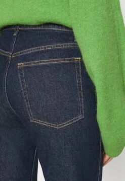 ARKET Straight Leg Jeans - Dark Blue -Arket UK Sales Store f6949e5f694d49afa83f2935122ecf9b