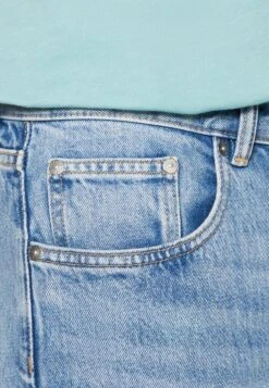 ARKET Jeans Tapered Fit - Blue -Arket UK Sales Store f890675001c049ee81de77c82d4dd360