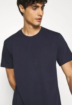 ARKET Basic T-Shirt - Blue Medium Dusty -Arket UK Sales Store f93c372c2b014678aa880ea1d0c7a36a