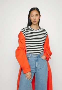 ARKET Print T-Shirt - Print T-Shirt -Arket UK Sales Store f9ea57c756734829a4e2523874918c9e