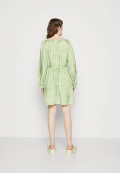 ARKET Day Dress - Green Bright -Arket UK Sales Store fa40c44e025049298a03aa2623ab1e86