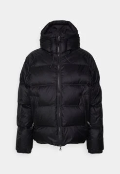 ARKET Winter Jacket - Black -Arket UK Sales Store fd8db553aa5949e3884a11f9696366e2